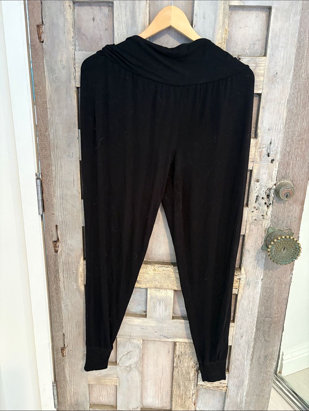 Max Studio Black High-Waist Jogger pajama Pants size m stretchy & comfy